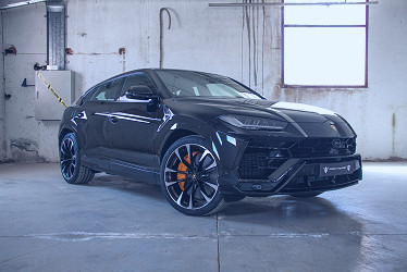 Lamborghini Urus (Orange) - PrixMotor